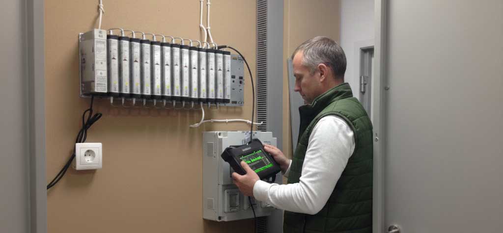 Avec les équipements PROMAX, le test d'atténuation peut être réalisé sur des installations actives ou même sans attendre la présence d'un signal réel