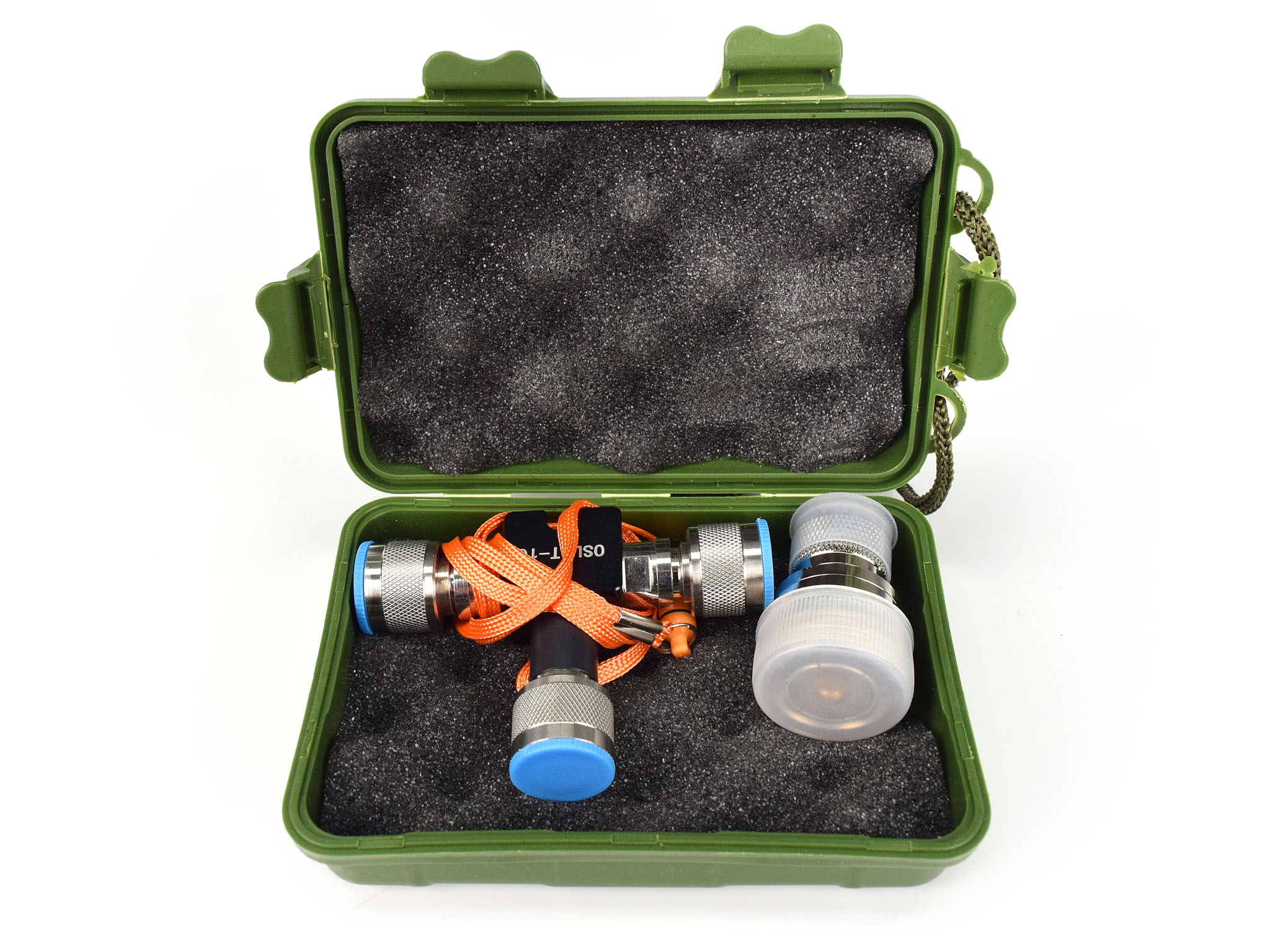 AC-726: Analyseur de radiocommunications