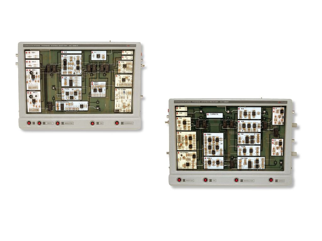 EC-696: Instructeur de communications analogiques