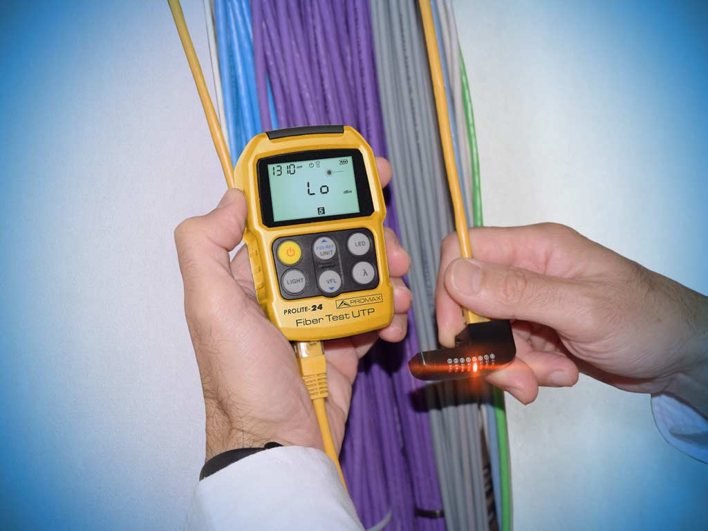 PROLITE-24 Fiber Test UTP: Testeur de fibre optique avec mesureur de puissance et VFL intégré